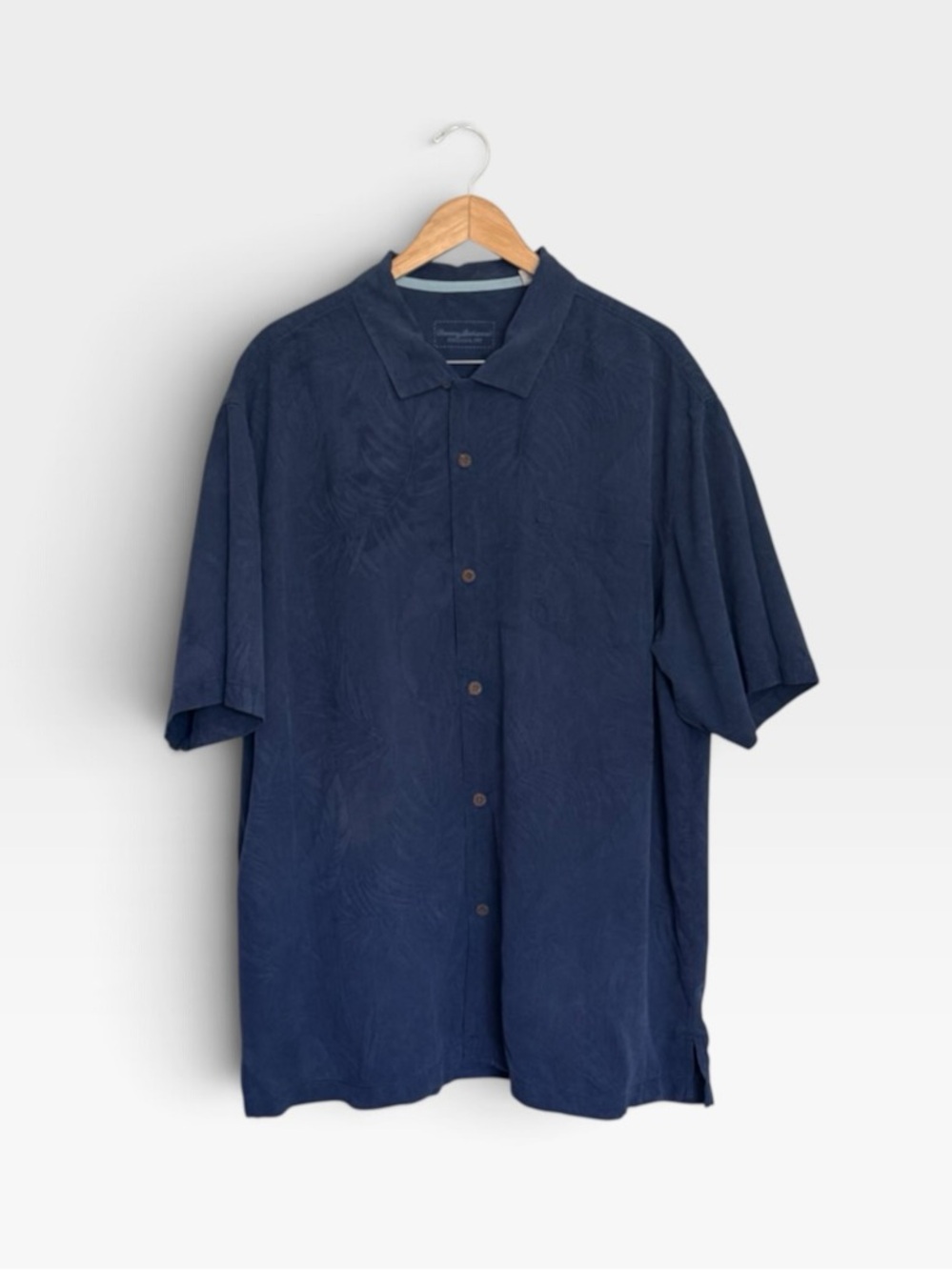 Tommy Bahama Men's Original Fit Silk Short-Sleeve Button-Down Shirt in Navy